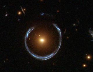 La curvatura de l'espai predita per Einstein